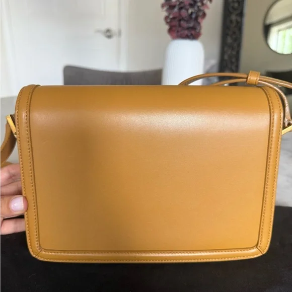 Saint Laurent Camel Leather YSL Monogram Flap Bag - Picture 4 of 7
